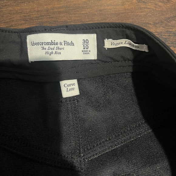 Abercrombie Shorts (NWT) - Picture 4 of 5